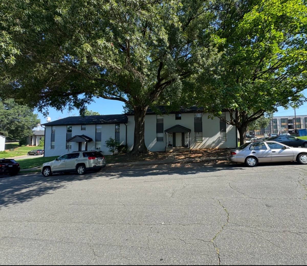 Apartment for rent at 915 E 2nd St, Winston Salem, NC 27101