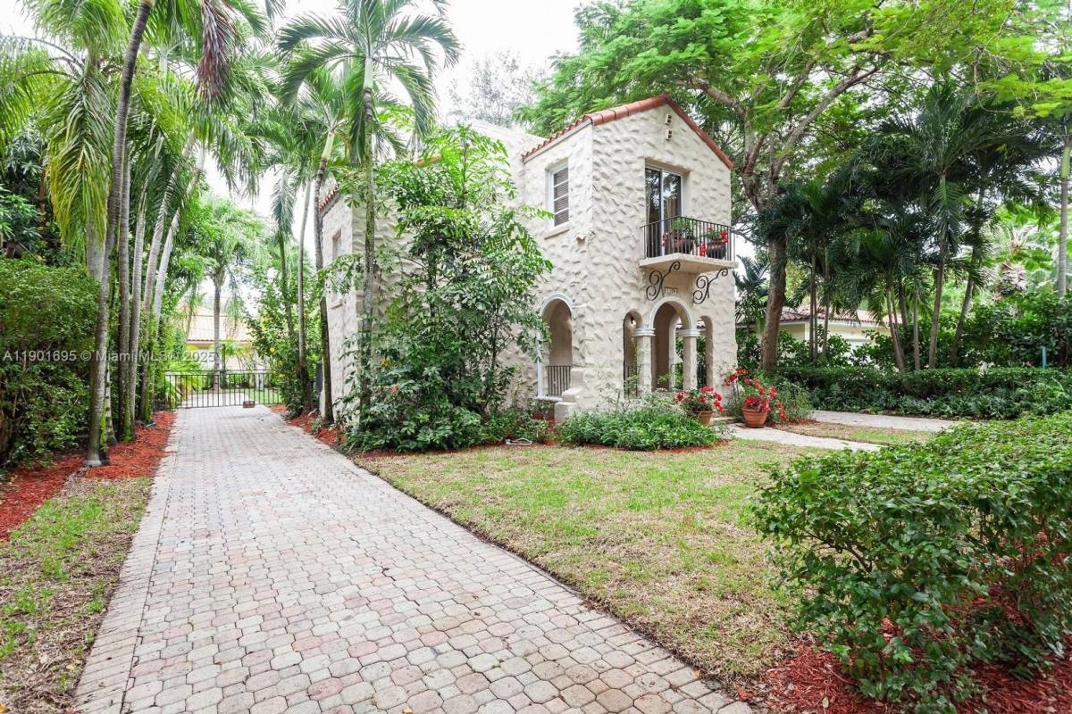 House for rent at 1109 Ferdinand St, Miami, FL 33134