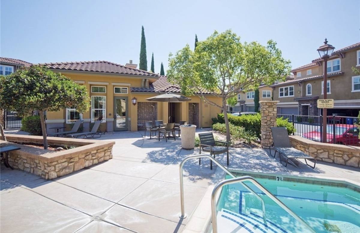 Townhouse for rent at 85 Via Sovana, Santee, CA 92071