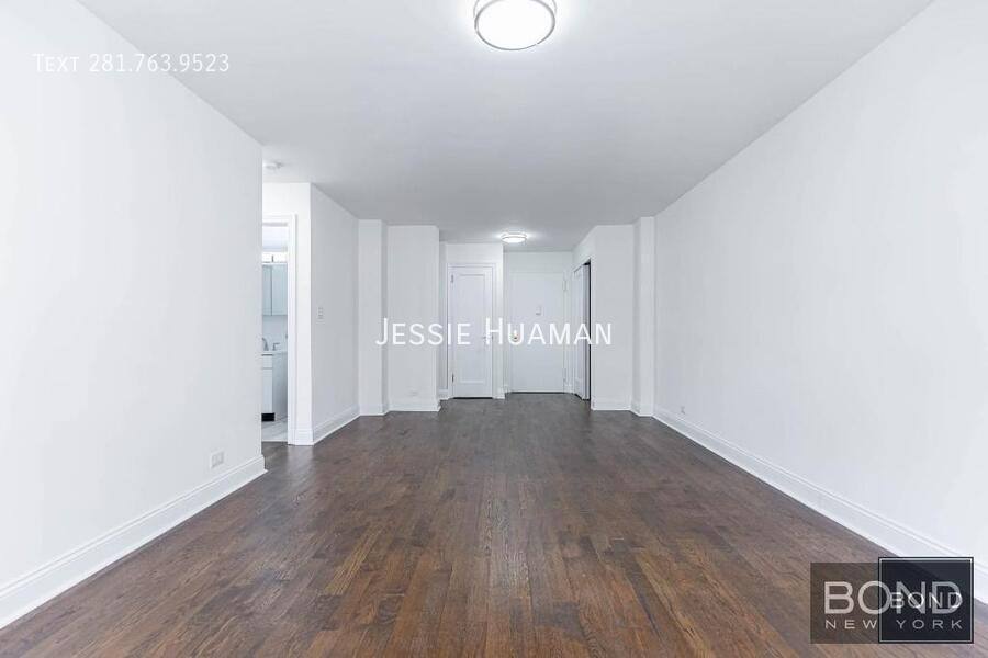 Apartment for rent at 96 Fifth Ave #17EE, New York, NY 10011