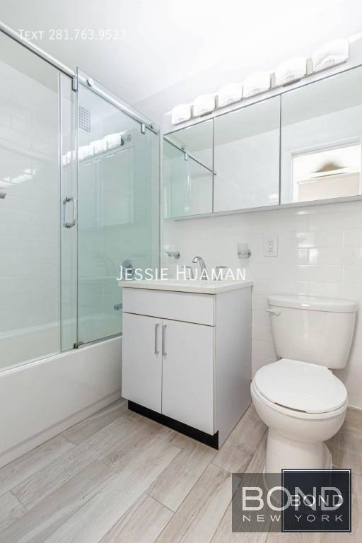 Apartment for rent at 96 Fifth Ave #17EE, New York, NY 10011