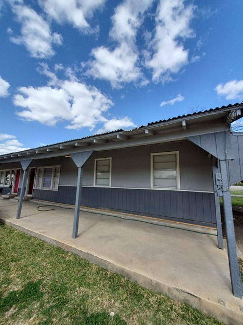 Apartment for rent at 400 Pfeil St, Schertz, TX 78154