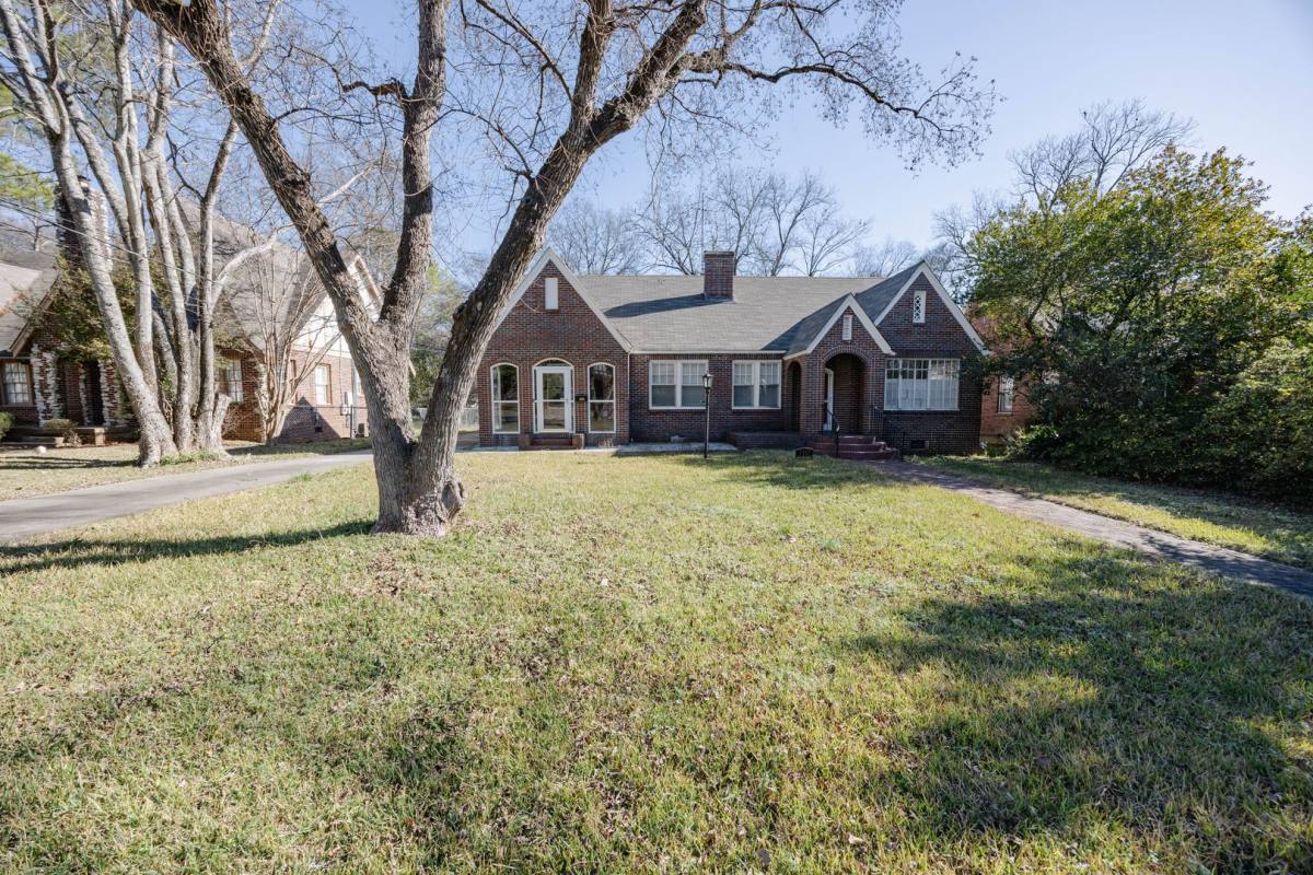 House for rent at 3355 Lexington Rd, Montgomery, AL 36106