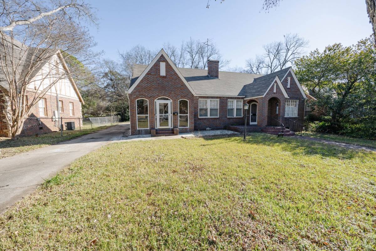 House for rent at 3355 Lexington Rd, Montgomery, AL 36106