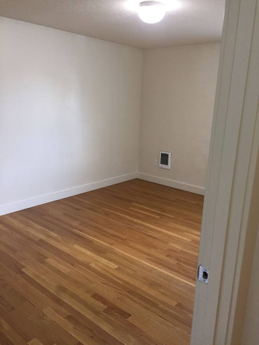 Apartment for rent at 2801 N Ainsworth, Portland, OR 97217