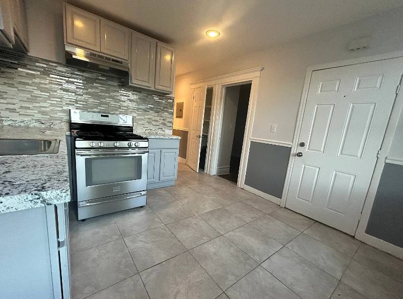 Apartment for rent at 182 Seymour Ave #2, Newark, NJ 07108