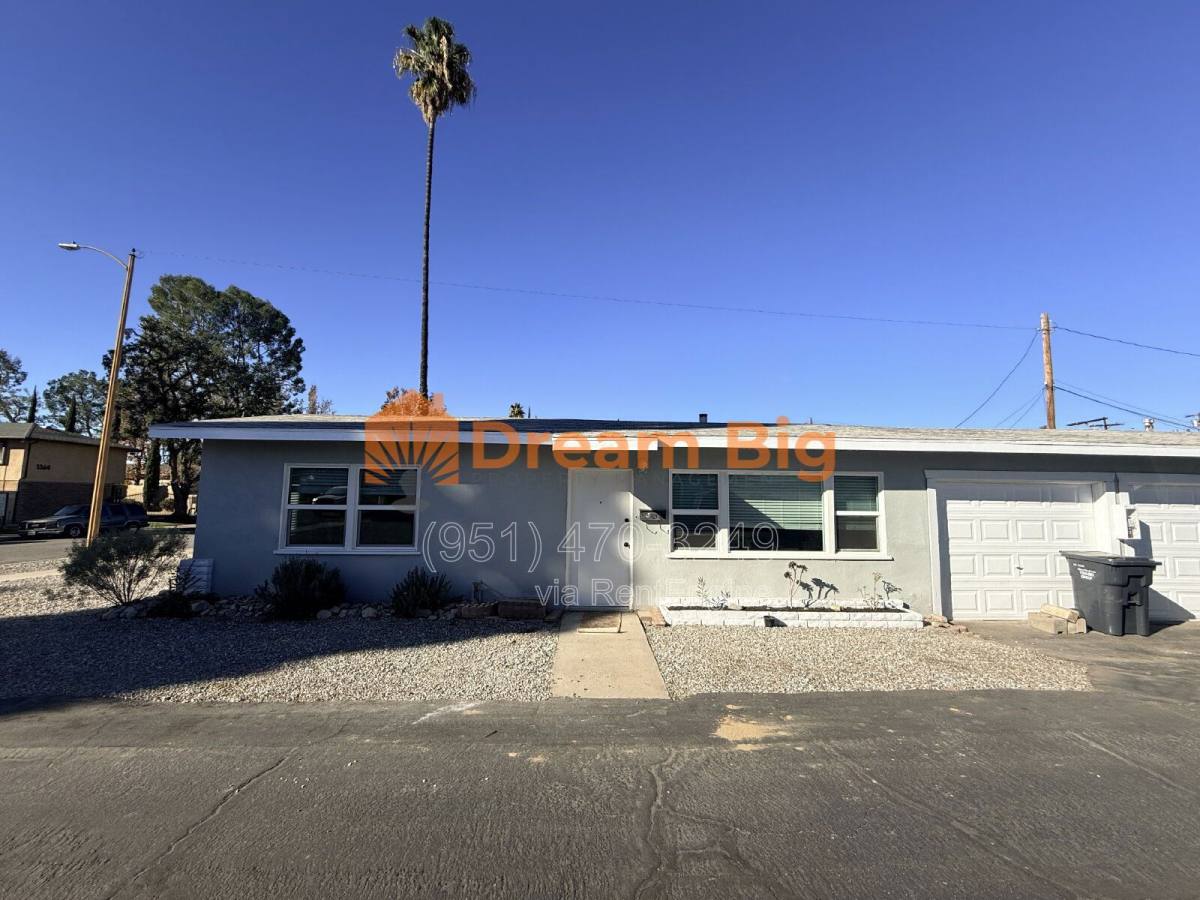 Apartment for rent at 1365 Stillman Ave, Redlands, CA 92374