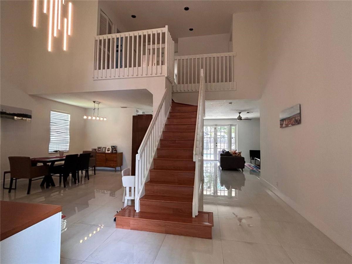 House for rent at 1570 Elm Grove Rd, Fort Lauderdale, FL 33327