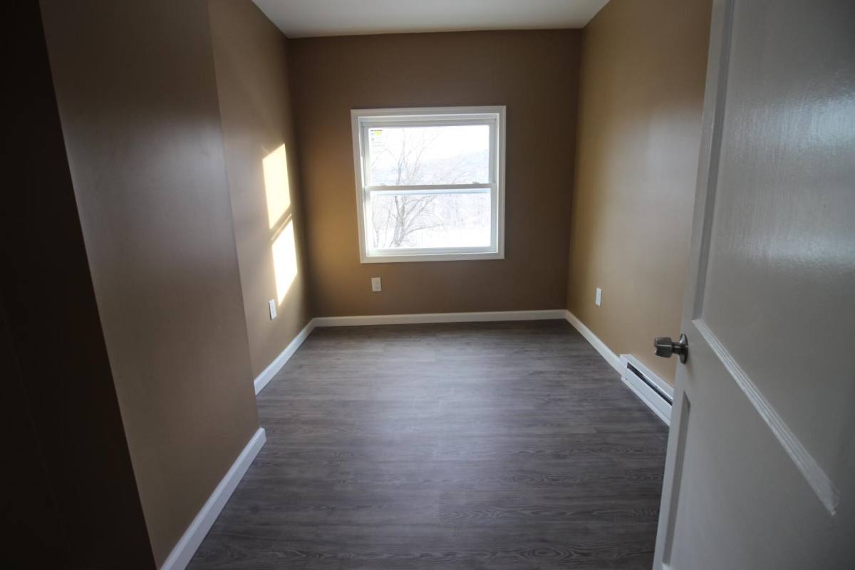 House for rent at 910 E Market St, Bethlehem, PA 18018