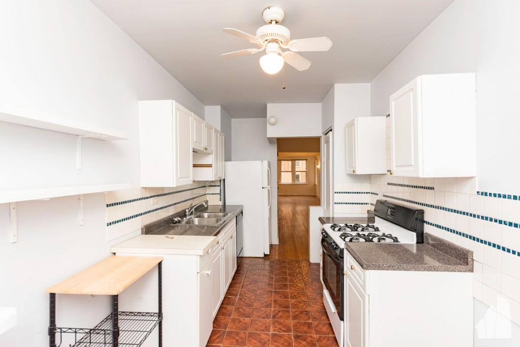 Apartment for rent at 2250 N Burling #1S, Chicago, IL 60614
