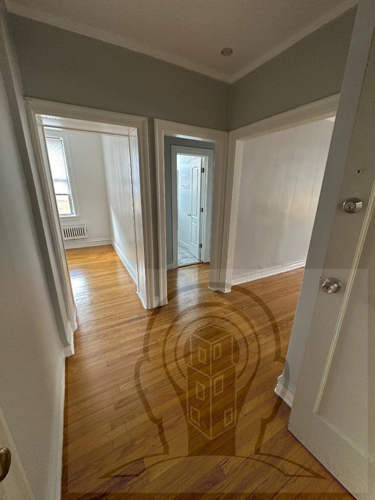 Apartment for rent at 1361 W Estes Ave #3-X, Chicago, IL 60645