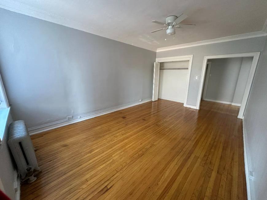 Apartment for rent at 1361 W Estes Ave #3-X, Chicago, IL 60645
