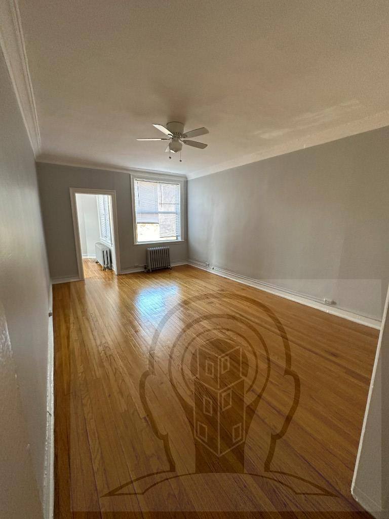 Apartment for rent at 1361 W Estes Ave #3-X, Chicago, IL 60645