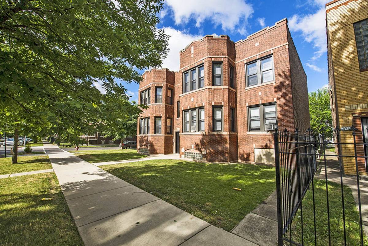 Apartment for rent at 6458 S Fairfield Ave, Chicago, IL 60629