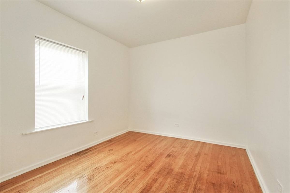 Apartment for rent at 1742-56 E 72nd St, Chicago, IL 60649