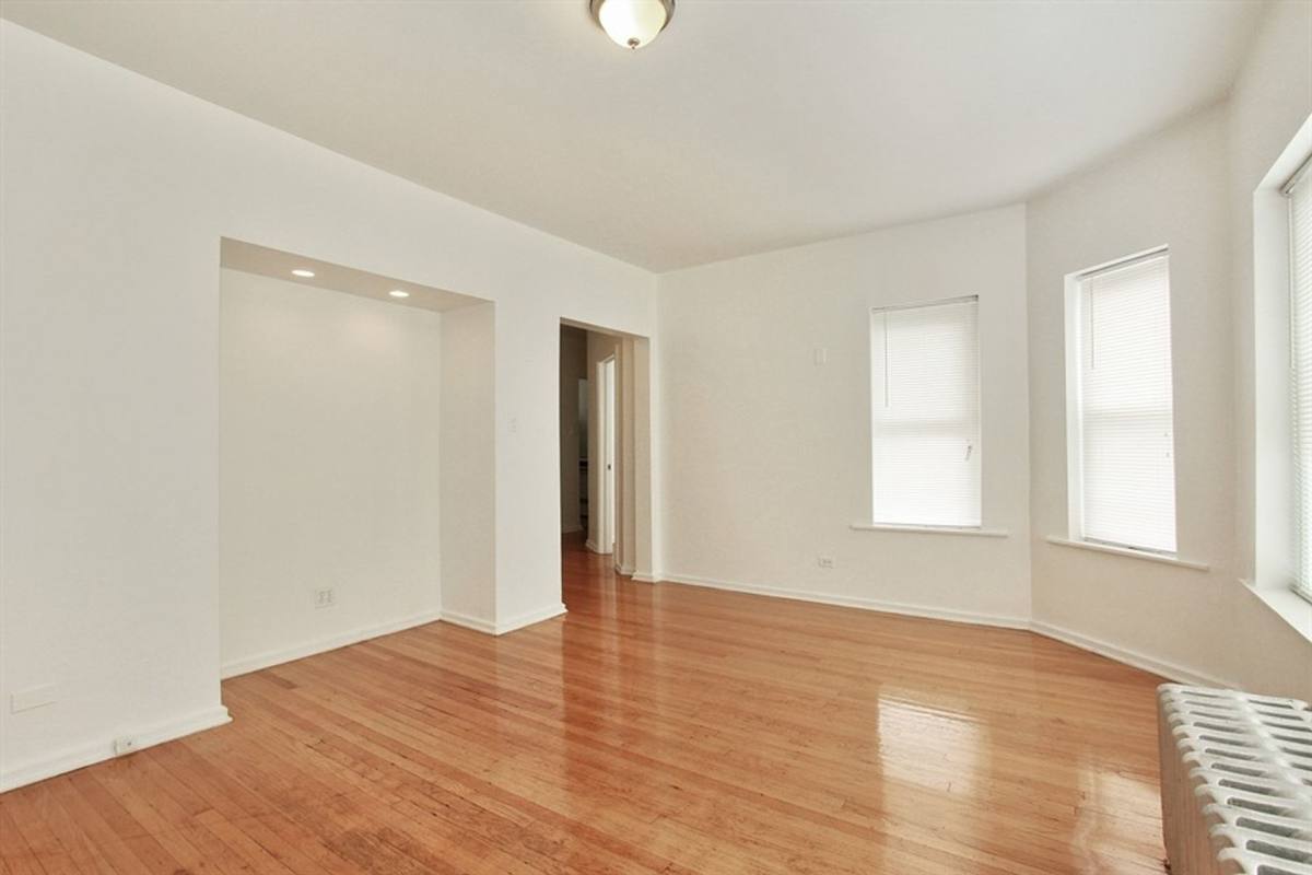 Apartment for rent at 1742-56 E 72nd St, Chicago, IL 60649