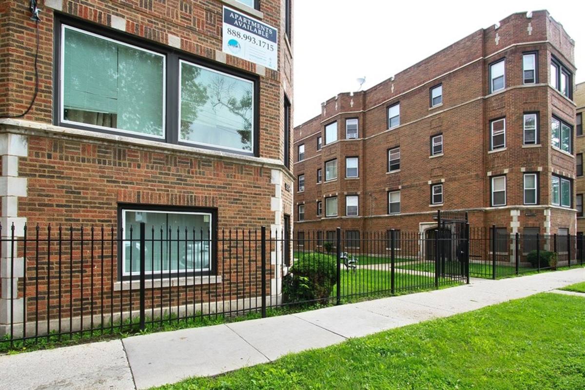 Apartment for rent at 1742-56 E 72nd St, Chicago, IL 60649