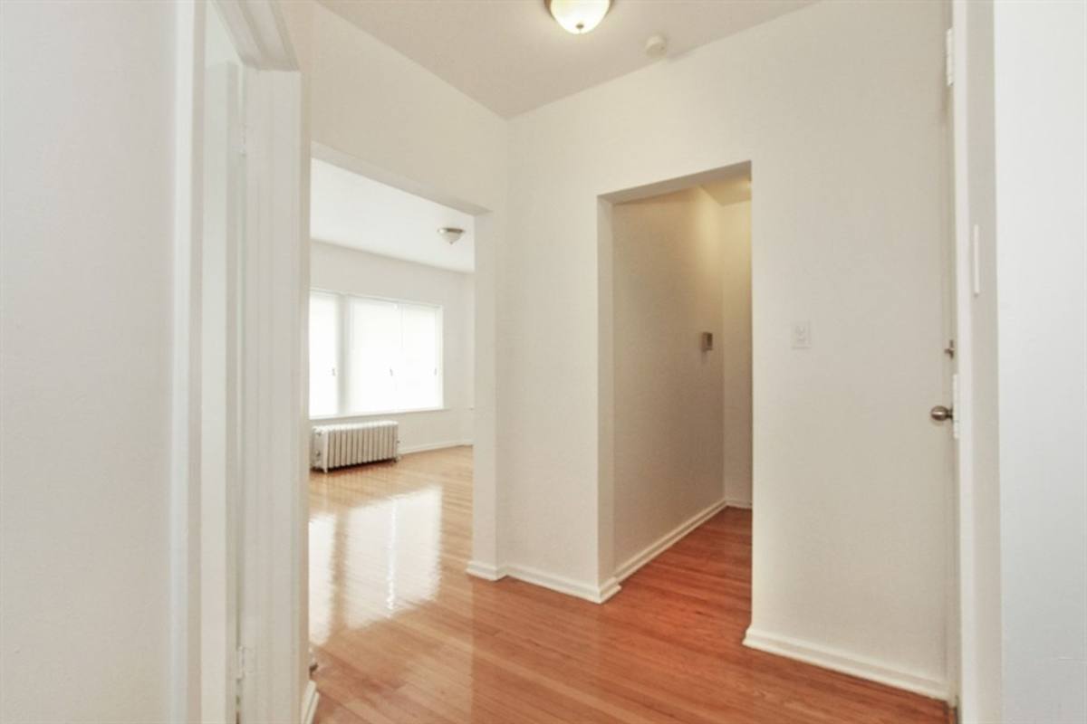 Apartment for rent at 1742-56 E 72nd St, Chicago, IL 60649