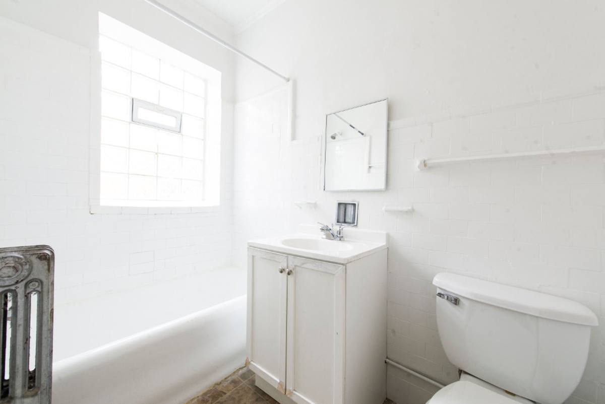 Apartment for rent at 7317 S Chappel, Chicago, IL 60649