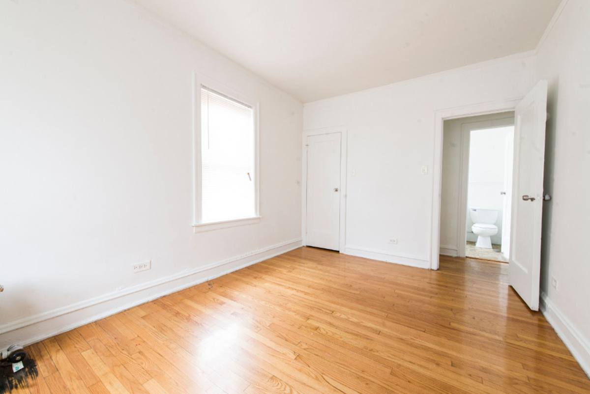 Apartment for rent at 7317 S Chappel, Chicago, IL 60649