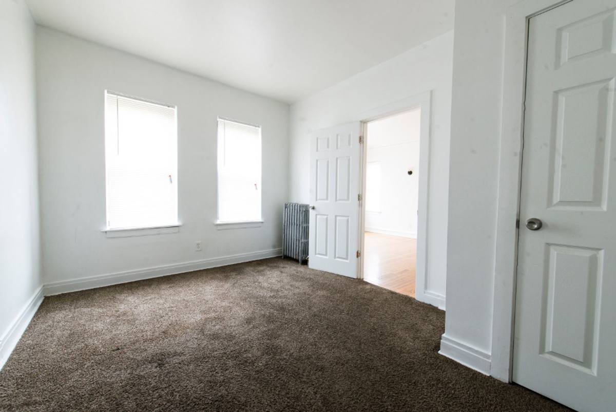 Apartment for rent at 7317 S Chappel, Chicago, IL 60649