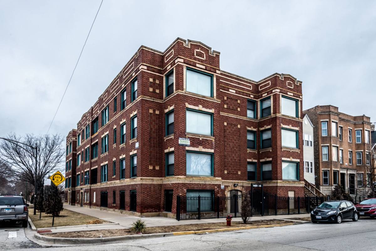 Apartment for rent at 2900 E 91st St, Chicago, IL 60617