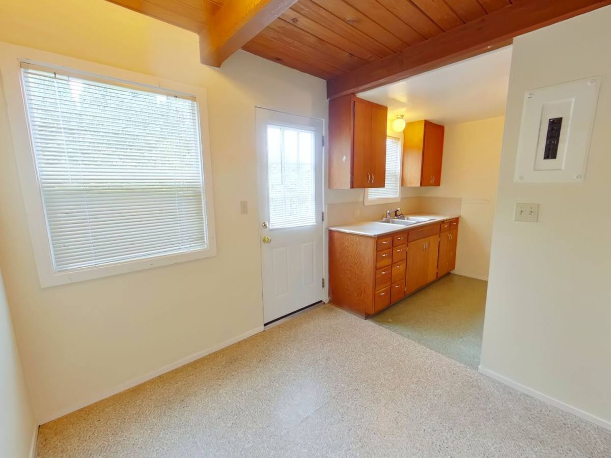 Apartment for rent at 1866, 1870 Onyx St, Eugene, OR 97403