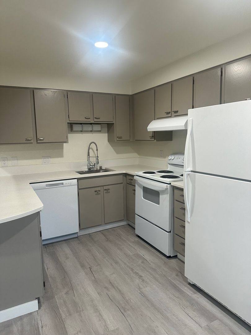 Apartment for rent at 1500 E Victor St, Bellingham, WA 98225
