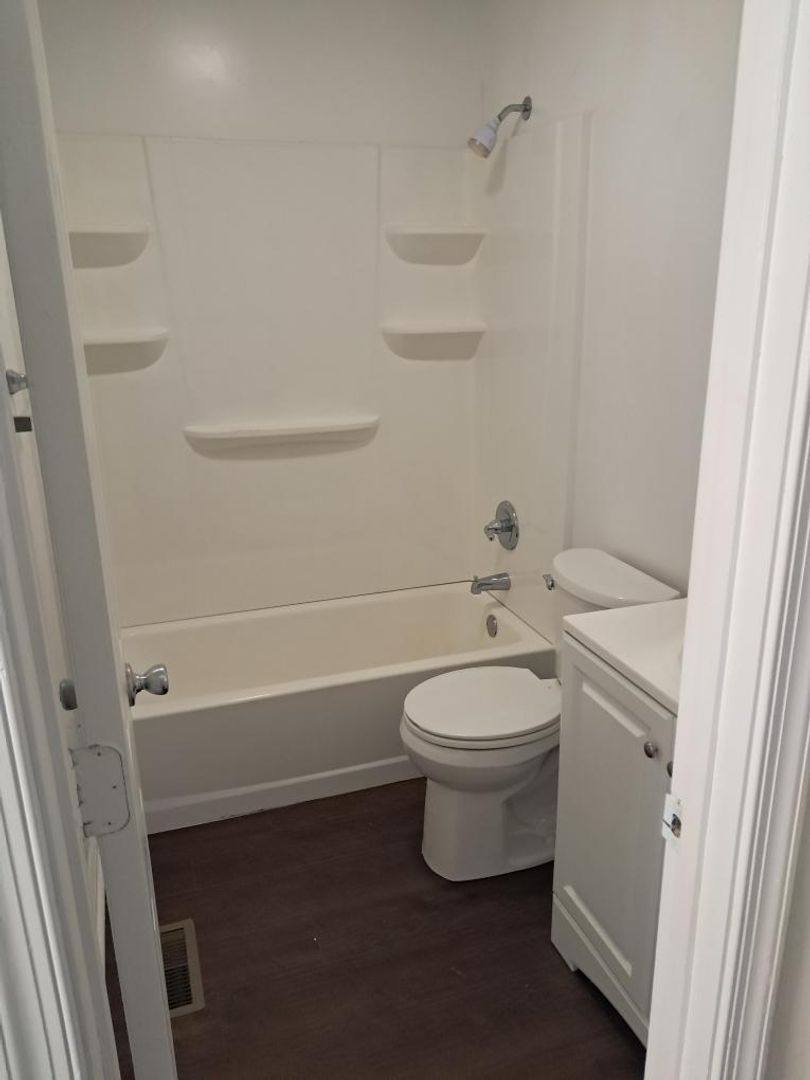 Apartment for rent at 401 Dade St, Crewe, VA 23930