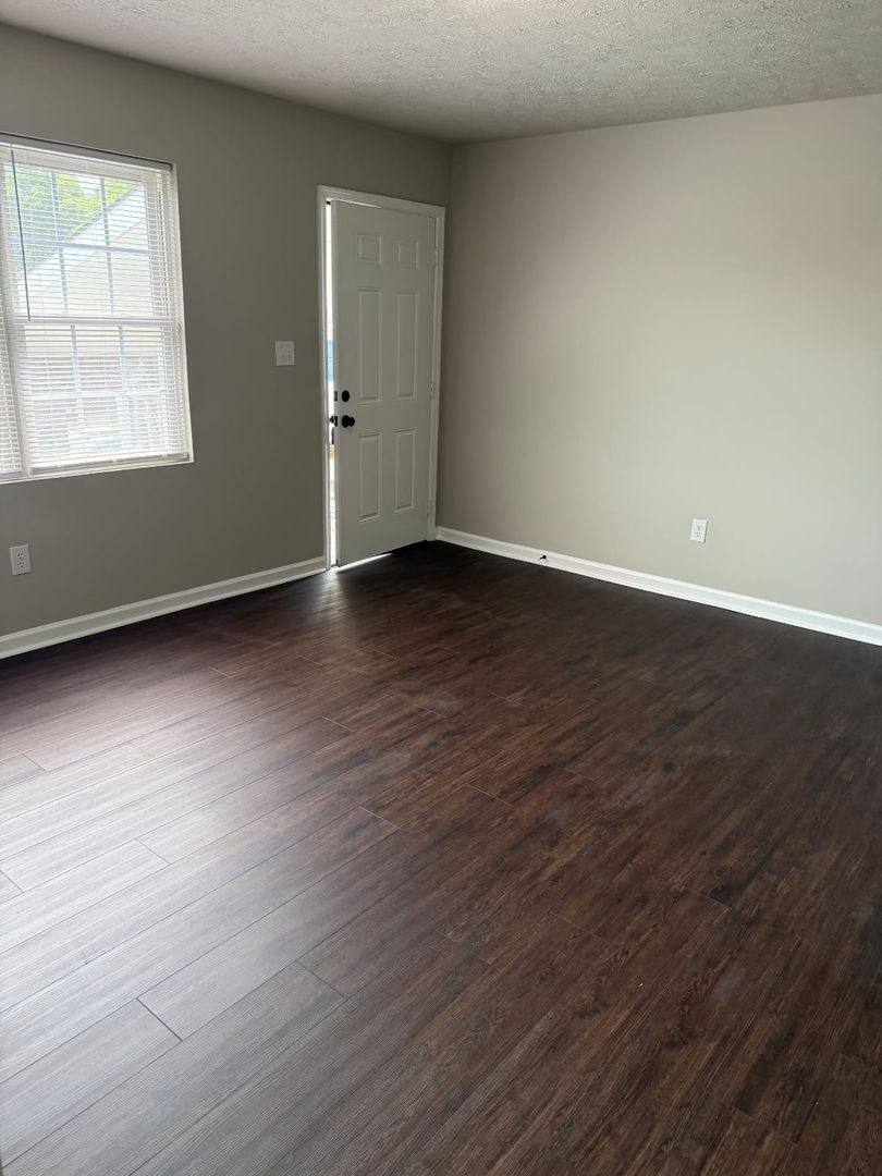 Apartment for rent at 401 Dade St, Crewe, VA 23930