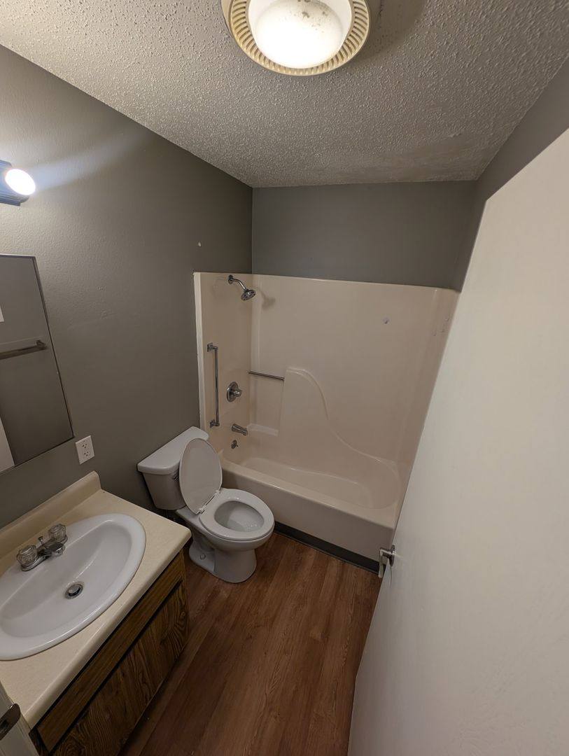 Apartment for rent at 1724 E Milwaukee, Storm Lake, IA 50588