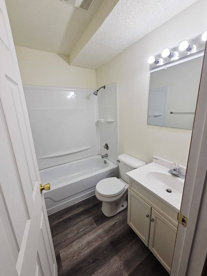 Apartment for rent at 2007 E Divide Ave, Bismarck, ND 58501