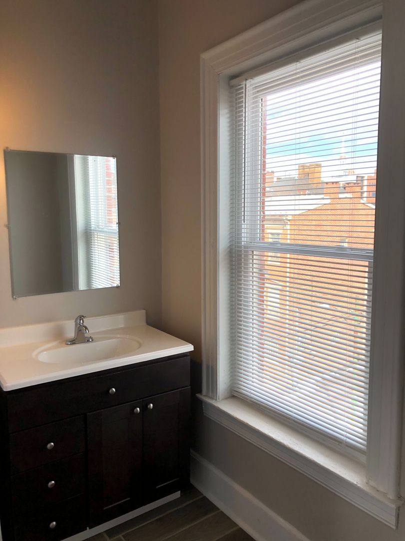 132 S Beaver St, York, PA 17401 - Apartment for Rent - Image 8