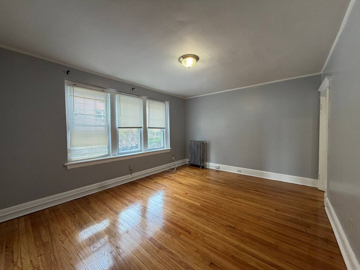 Apartment for rent at 182 Elm St, West Haven, CT 06516