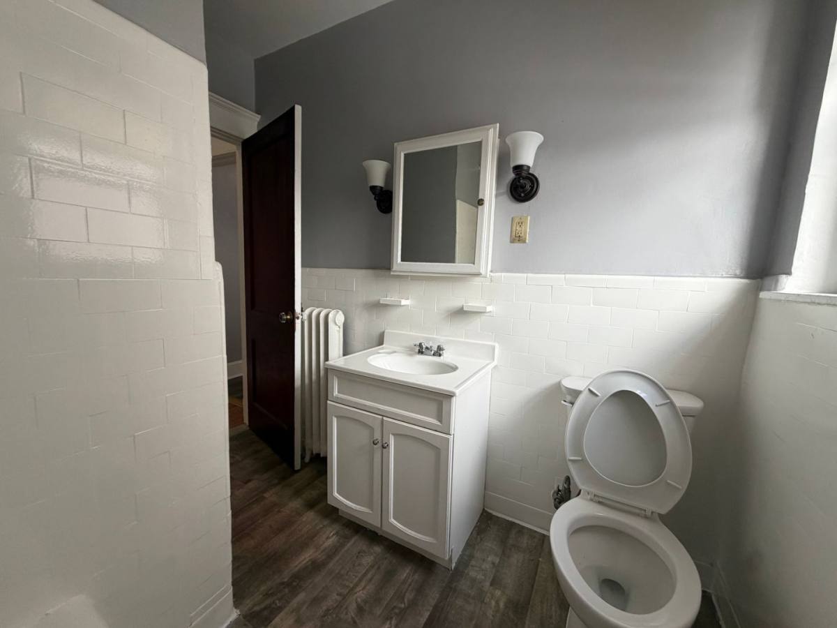 Apartment for rent at 182 Elm St, West Haven, CT 06516