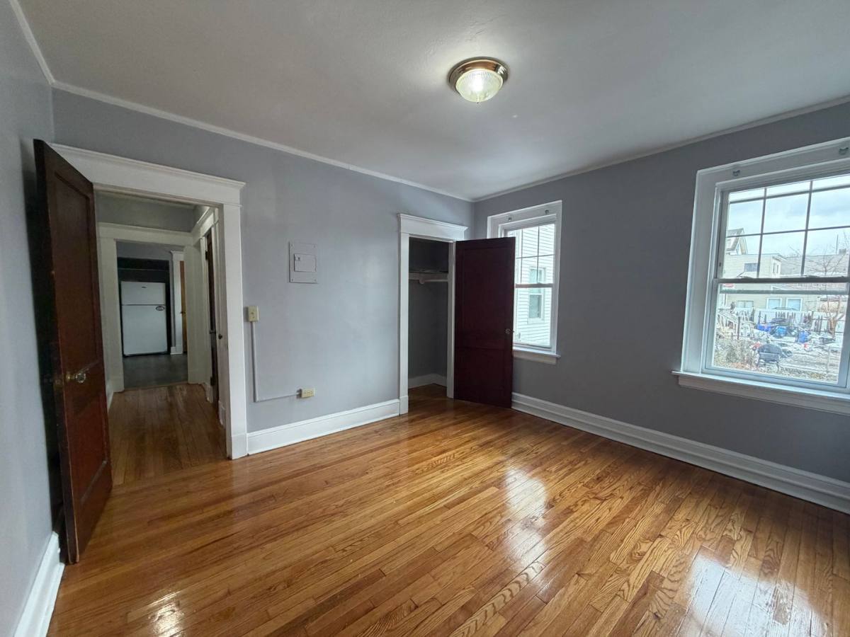 Apartment for rent at 182 Elm St, West Haven, CT 06516