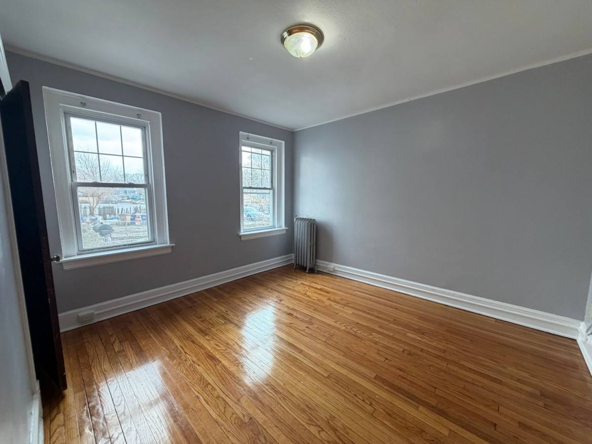 Apartment for rent at 182 Elm St, West Haven, CT 06516