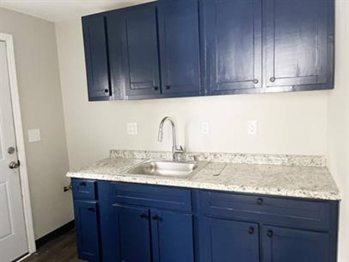 Apartment for rent at 1 Penn Ridge Court, Pittsburgh, PA 15235