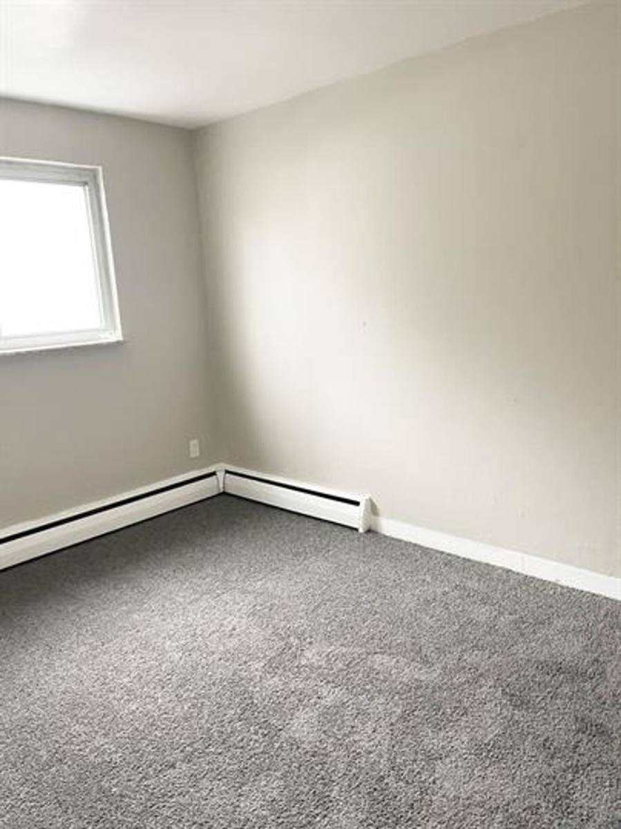 Apartment for rent at 1 Penn Ridge Court, Pittsburgh, PA 15235