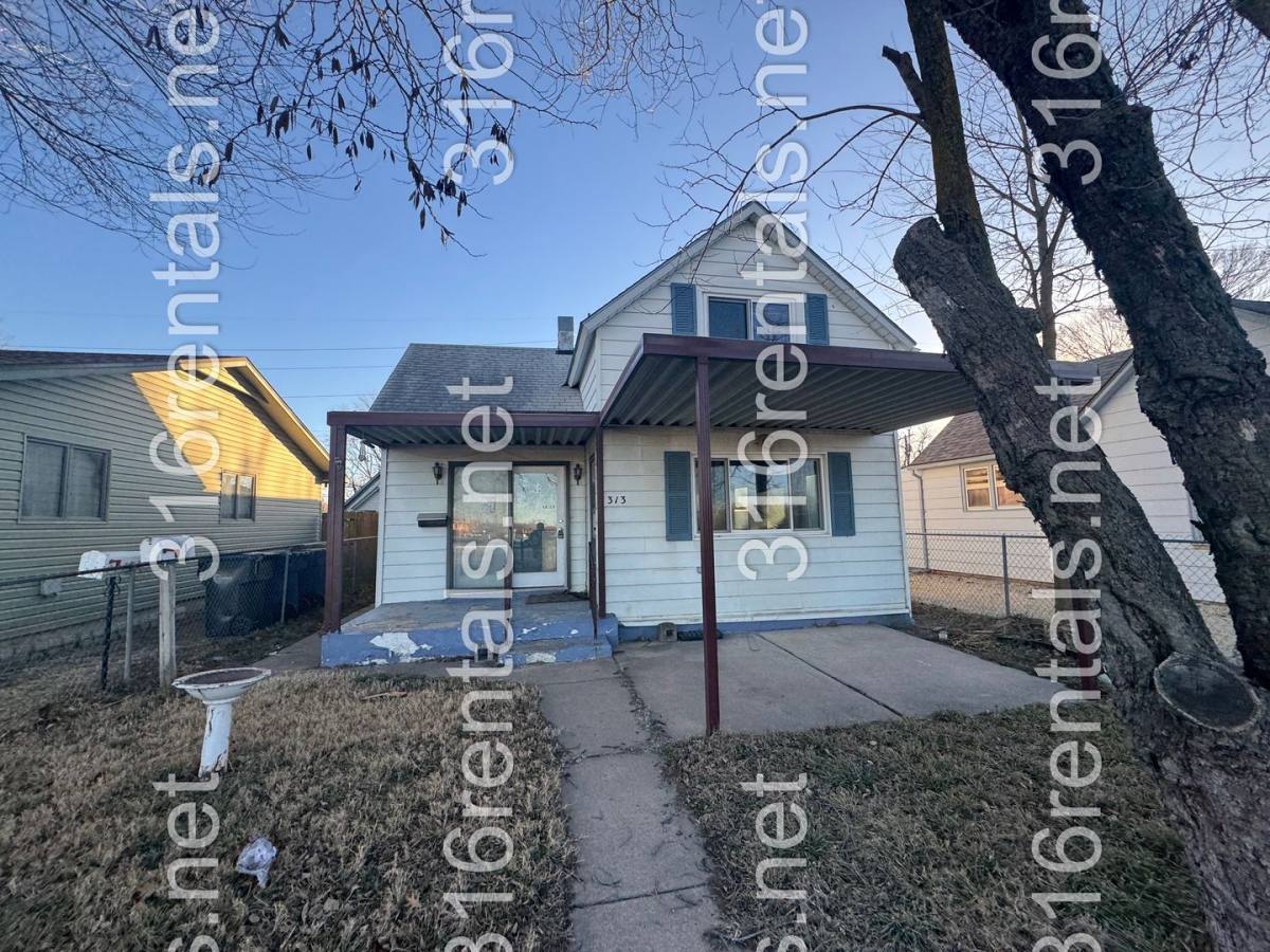 House for rent at 313 W 1st St, Newton, KS 67114