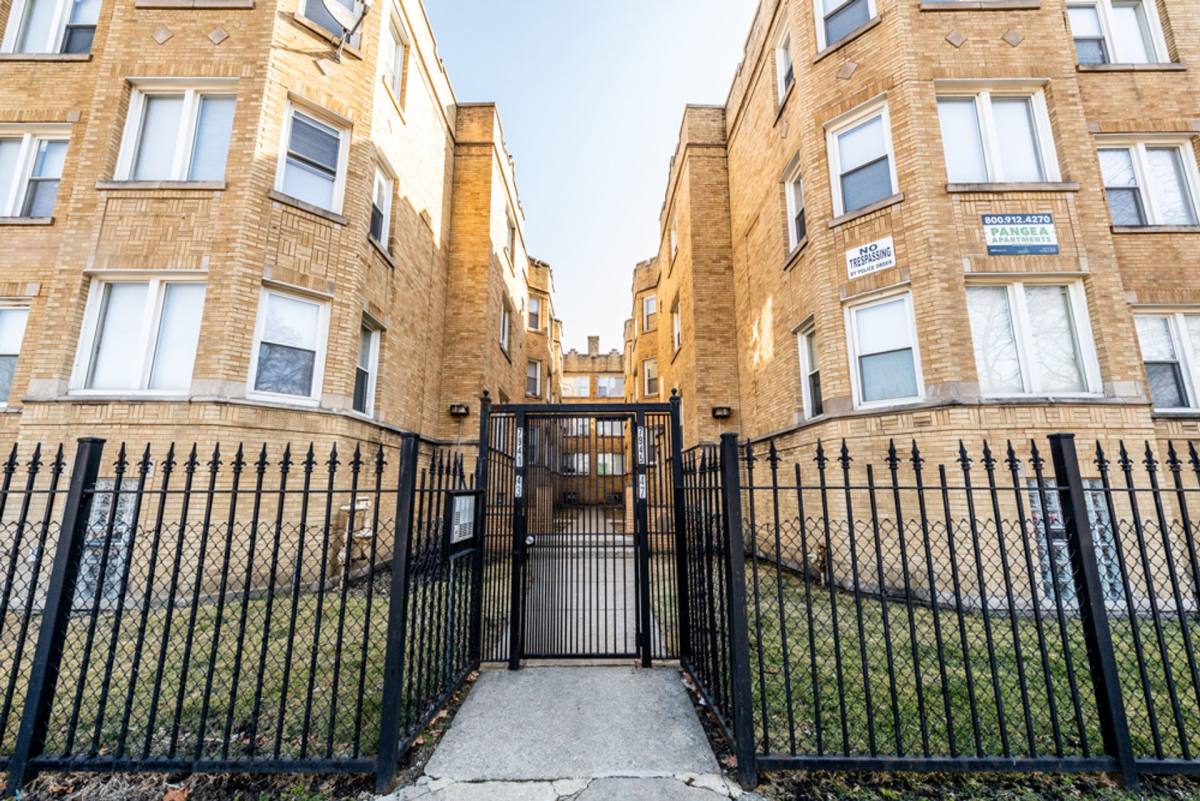 Apartment for rent at 7941 S Marquette, Chicago, IL 60617