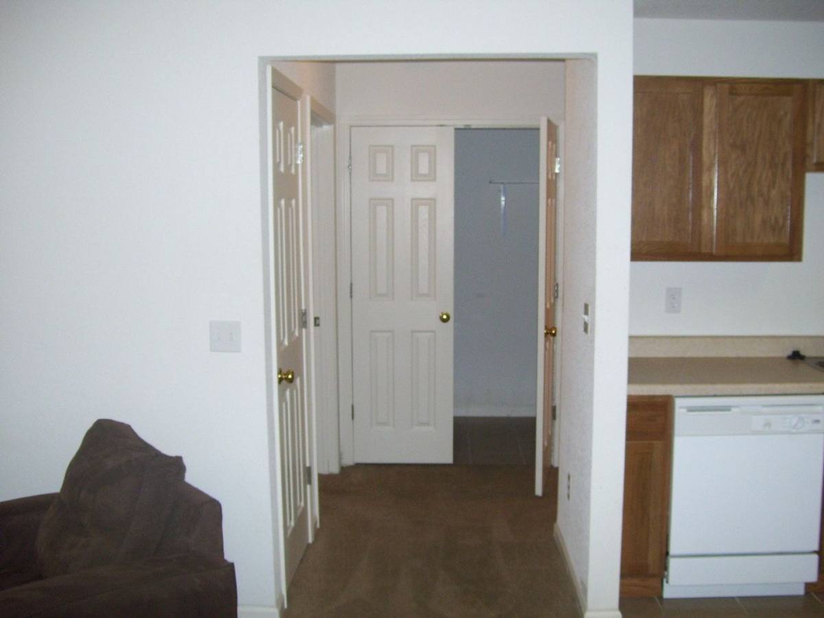 Apartment for rent at 16711 Hunters Ridge, Saint Robert, MO 65584