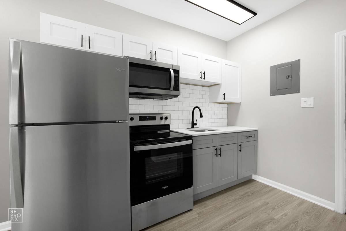 Apartment for rent at 4901 S Drexel Blvd, Chicago, IL 60615