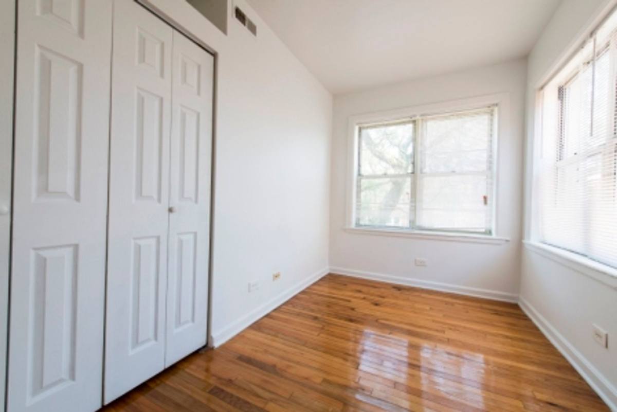Apartment for rent at 7131-45 S Yates Blvd, Chicago, IL 60649