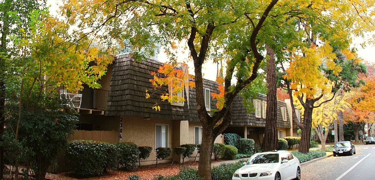 Apartment for rent at 2300-2306 G St, Sacramento, CA 95816