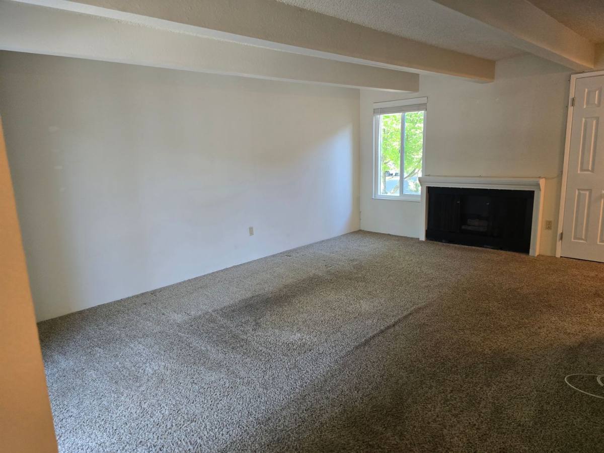 Apartment for rent at 2300-2306 G St, Sacramento, CA 95816