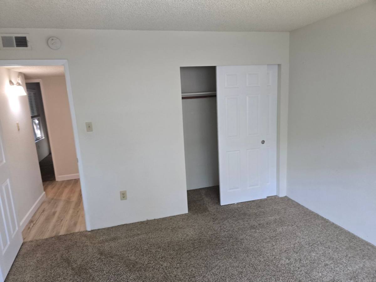 Apartment for rent at 2300-2306 G St, Sacramento, CA 95816