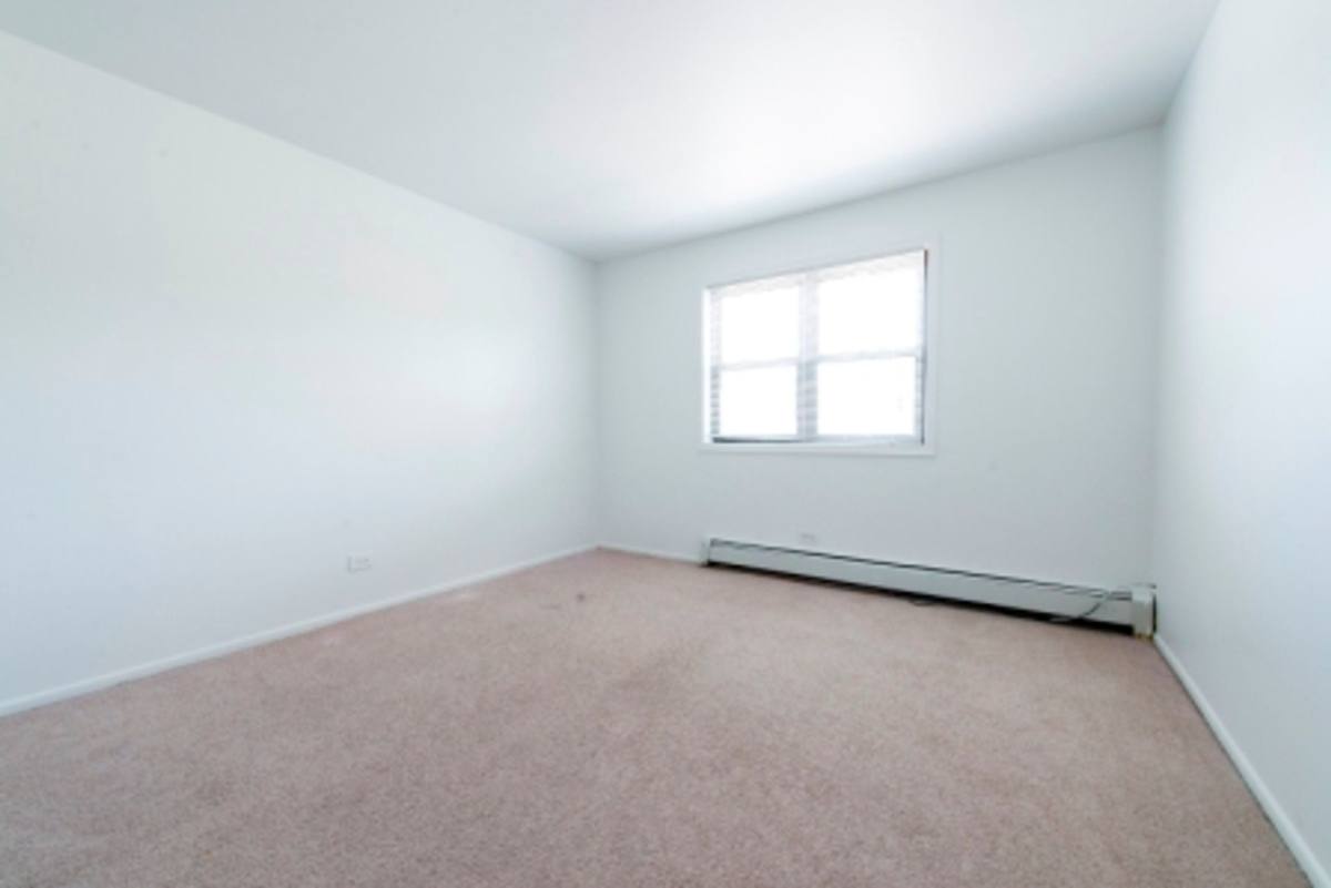 Apartment for rent at 21746 Jeffrey Ave, Chicago Heights, IL 60411