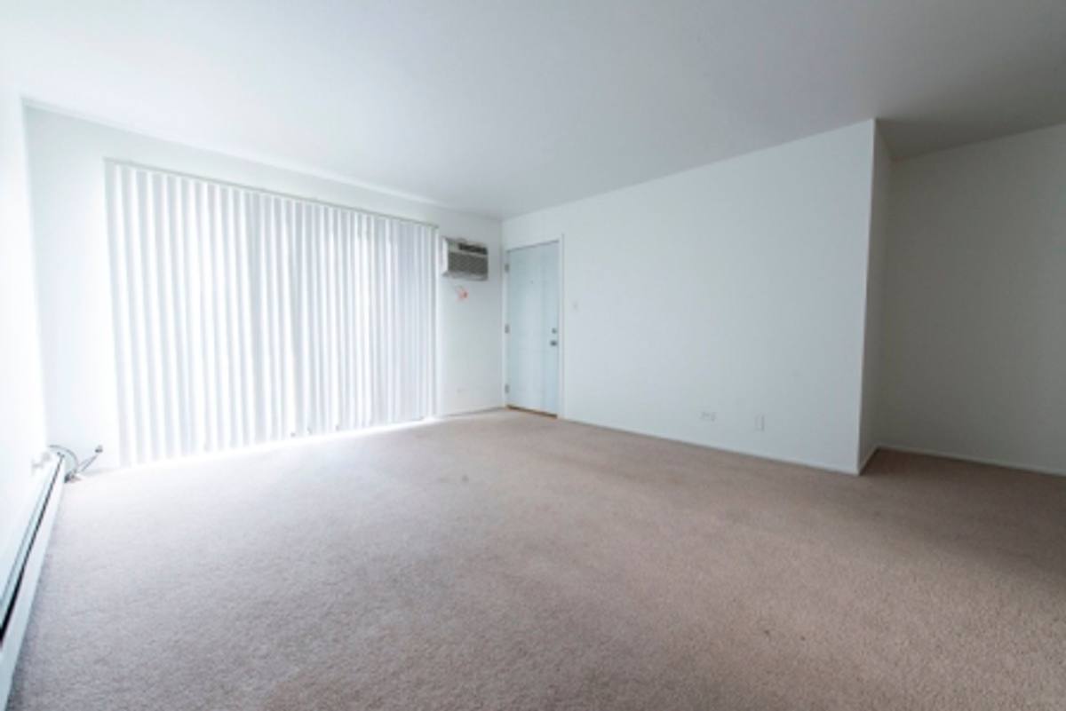 Apartment for rent at 21746 Jeffrey Ave, Chicago Heights, IL 60411