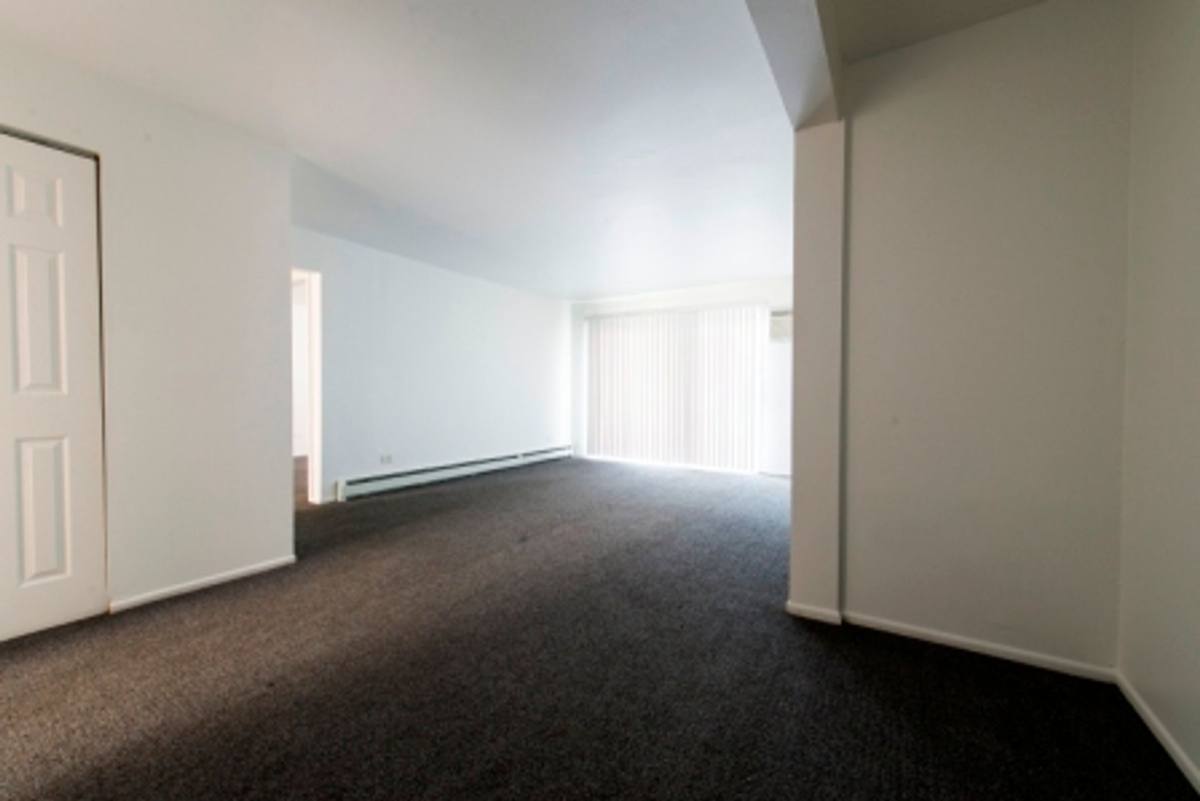Apartment for rent at 21746 Jeffrey Ave, Chicago Heights, IL 60411